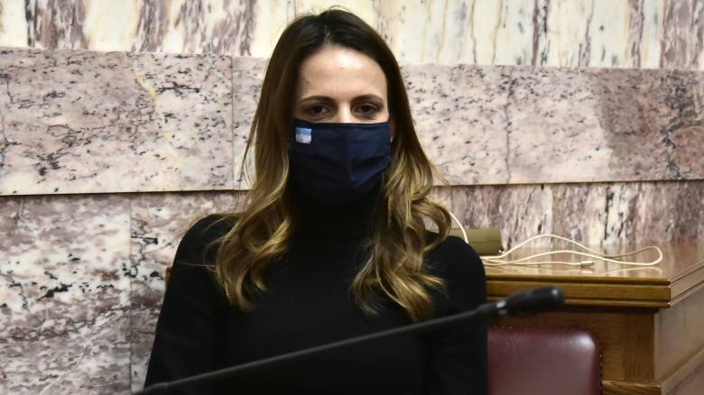 Αχτσιόγλου: Ο σεξισμός είναι καθημερινό φαινόμενο στις ζωές των γυναικών