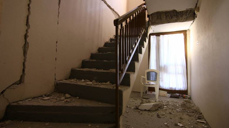 Σεισμός Ελασσόνα: Επικοινωνία Μητσοτάκη με τον δάσκαλο που έσωσε μαθητές στο Δαμάσι Τυρνάβου