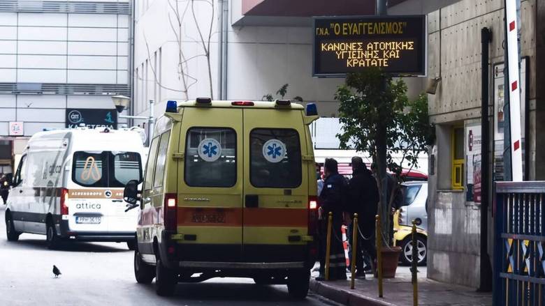 Κορωνοϊός: Καμία κενή κλίνη στον Ευαγγελισμό - Ασφυκτική η κατάσταση