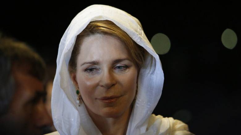 Βασιλικό «θρίλερ» στην Ιορδανία: Η πρώην βασίλισσα Νουρ στο πλευρό του πρίγκιπα Χάμζα