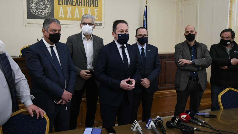 Πέτσας από Πάτρα για λιανεμπόριο: Μέσα στη μέρα η απόφαση για τα κλειστά καταστήματα