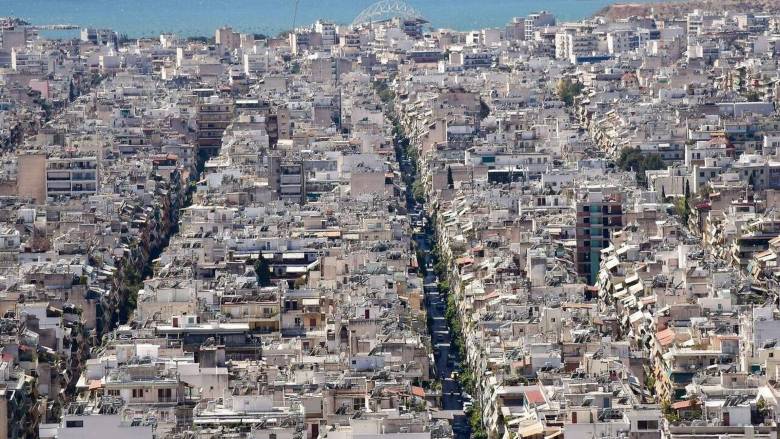 Νέο «Εξοικονομώ - Αυτονομώ»:  Μπαίνουν κριτήρια με βάση το εισόδημα και την ηλικία των κτιρίων