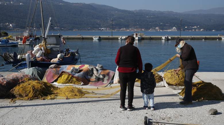 Κυβερνητικός μαραθώνιος για τον τουρισμό: Τα μηνύματα Μητσοτάκη και η ελληνική αγωνία