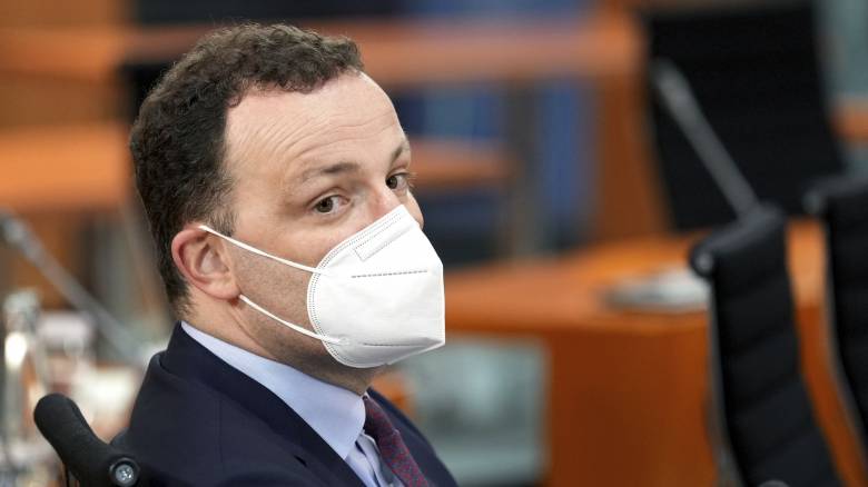 Γερμανία: Σκάνδαλο με μάσκες κορωνοϊού - Το SPD ζητά την παραίτηση του υπουργού Υγείας