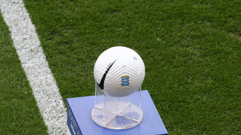 Η Αγγλία για το πρώτο τρόπαιο, η Δανία για το δεύτερο θαύμα