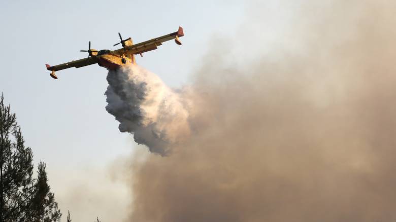 Φωτιά Μεσσηνία: Μήνυμα του 112 για εκκένωση των οικισμών Μοναστηράκι και Άγιοι Θεόδωροι