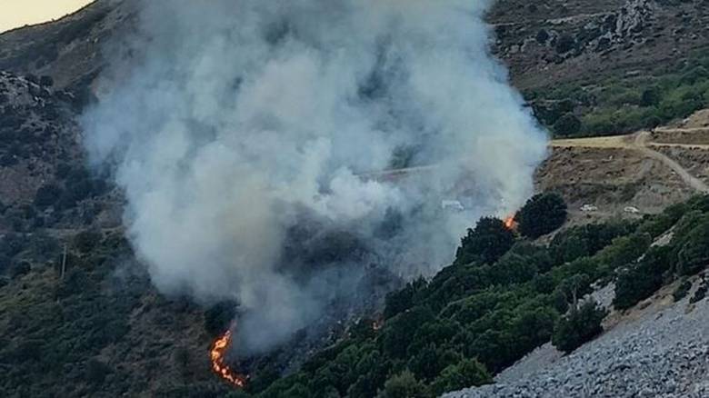 Φωτιά στο Λασίθι, στον δρόμο προς Κερά