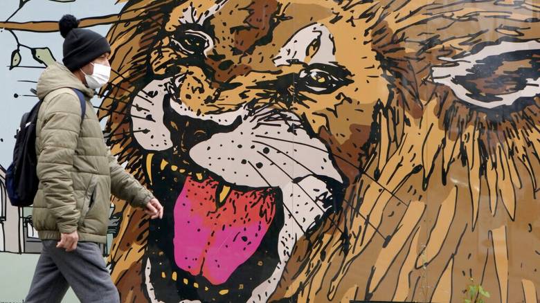 Κορωνοϊός: Λίγο πριν «μιλήσει» η Όμικρον - Η πορεία στις ΜΕΘ τραβάει την ανηφόρα