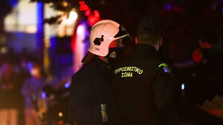 Θεσσαλονίκη: Aπεγκλωβίστηκε ηλικιωμένη από φωτιά που ξέσπασε στο διαμέρισμά της