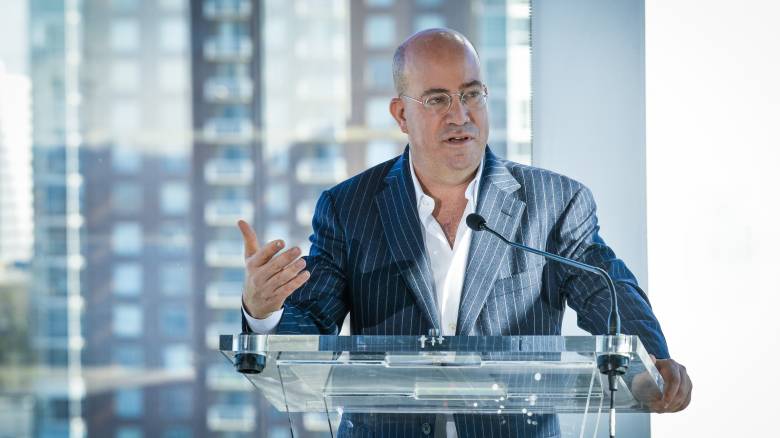 Παραιτήθηκε ο πρόεδρος του CNN Τζεφ Ζάκερ επειδή απέκρυψε σχέση με συνεργάτιδά του