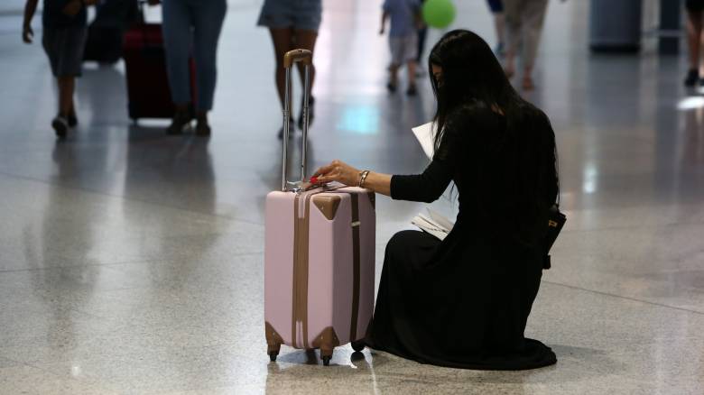 Καταργείται από τις 15 Μαρτίου η συμπλήρωση του PLF για τους επισκέπτες της Ελλάδας