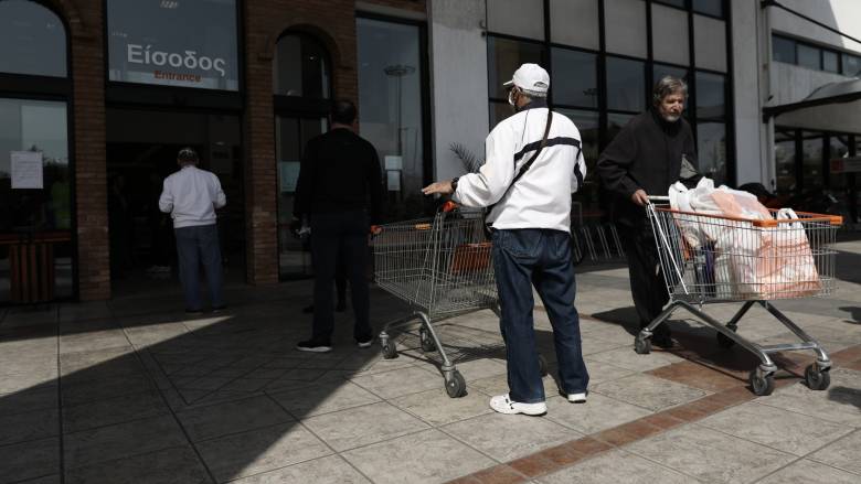 Εορταστικό ωράριο: Πώς θα λειτουργήσουν τα καταστήματα το Πάσχα