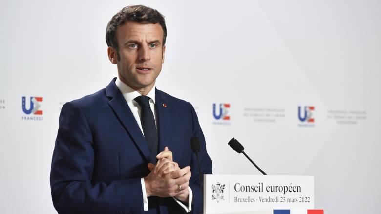 Παρέμβαση Μακρόν για τη σφαγή στην Μπούτσα: «Χρειάζεται νέος γύρος κυρώσεων κατά της Ρωσίας»