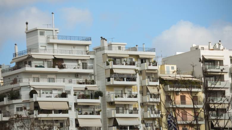 ΕΝΦΙΑ 2022: Έρχονται τα «ραβασάκια» - Τι πρέπει να γνωρίζετε