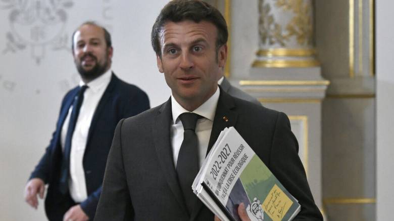 Επίσημη πρώτη στο Βερολίνο: Στη Γερμανία ο Μακρόν για συνάντηση με το Σολτς