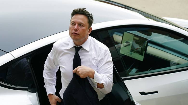 Ίλον Μασκ: Εξασφάλισε 7 δισ. δολάρια για την αγορά του Twitter - Ποιοι επενδύουν