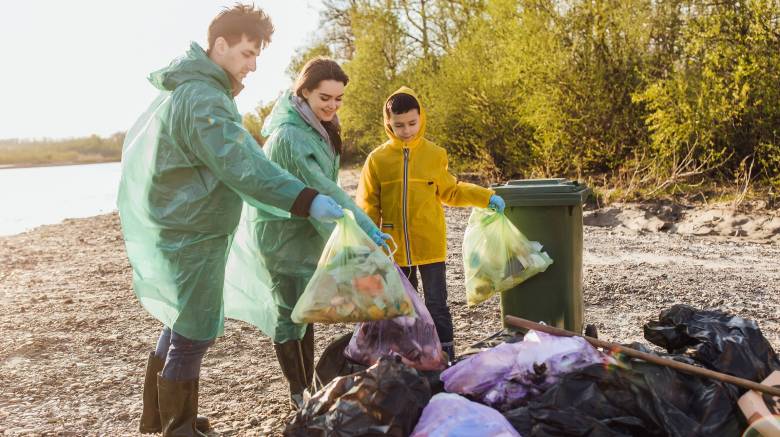 Νέα δημοσκόπηση του Act for Earth: Η οικογένεια «χτίζει» την περιβαλλοντική μας συνείδηση