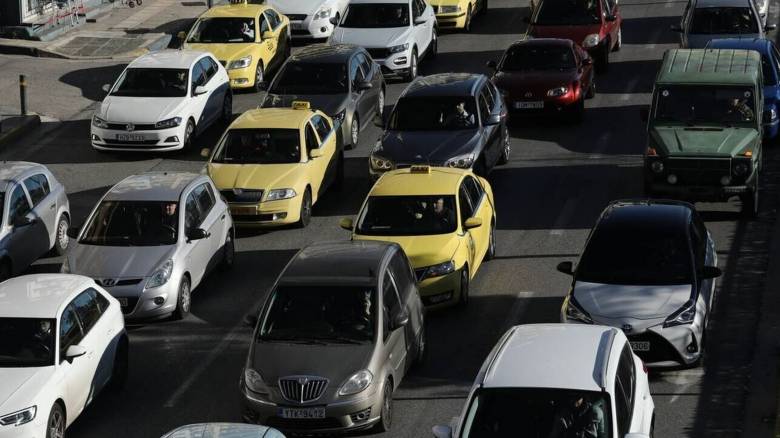 Κίνηση: Μεγάλες καθυστερήσεις στον Κηφισό - Πού υπάρχουν προβλήματα