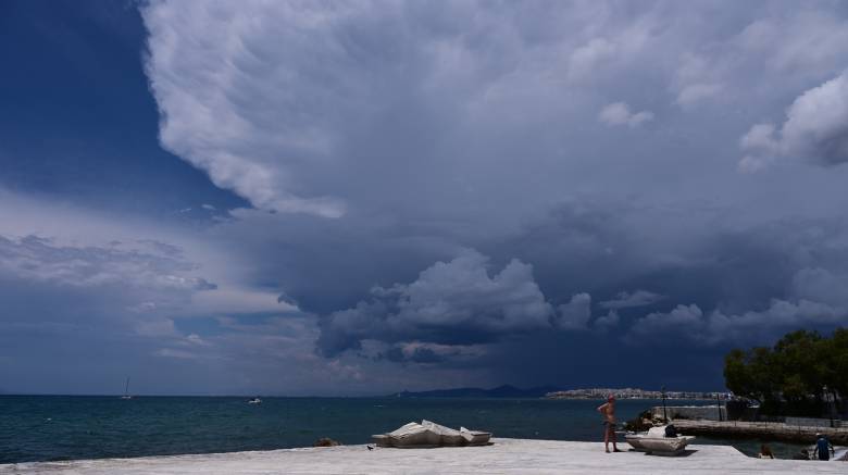 Καιρός: Παραμένει και σήμερα άστατος κυρίως στα δυτικά και βόρεια της χώρας