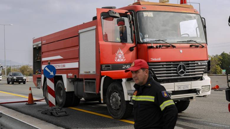 Φωτιά σε βιοτεχνία καφέ στον Άγιο Δημήτριο Αττικής - Επί ποδός η Πυροσβεστική