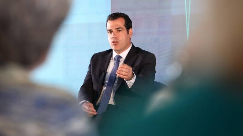 Αλλάζει ο τρόπος υπολογισμού των θανάτων από κορωνοϊό - Ο Θάνος Πλεύρης εξηγεί τους λόγους