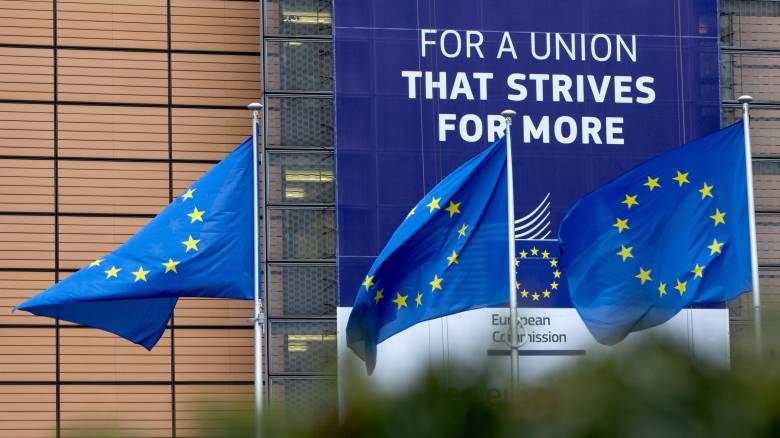 «Φρένο» της Κομισιόν στα σχέδια της Τουρκίας για ένταξη στην ΕΕ