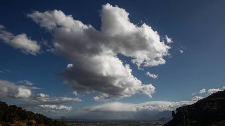 Καιρός Τρίτης: Πτώση της θερμοκρασίας – Πού θα βρέξει