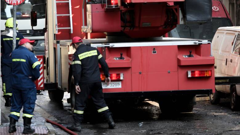 Θεσσαλονίκη: Φωτιά σε διαμέρισμα - Πληροφορίες για εγκλωβισμένους
