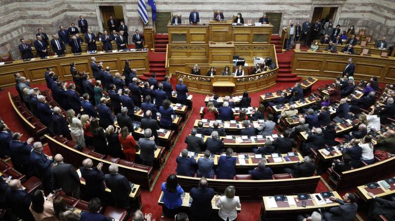 Προϋπολογισμός 2023: Υπερψηφίστηκε με 156 «ναι» και 143 «όχι»