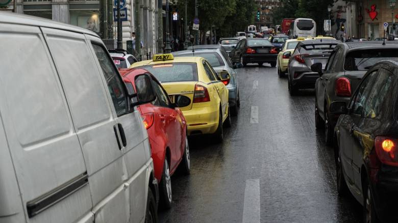 Κίνηση τώρα: Μποτιλιάρισμα στον Κηφισό - Οι δρόμοι με προβλήματα