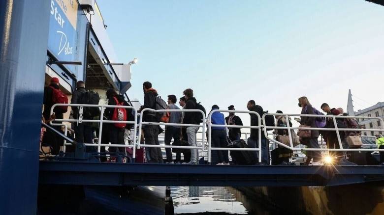 Εκπτώσεις στα ακτοπλοϊκά εισιτήρια για αναπληρωτές εκπαιδευτικούς λόγω Πάσχα