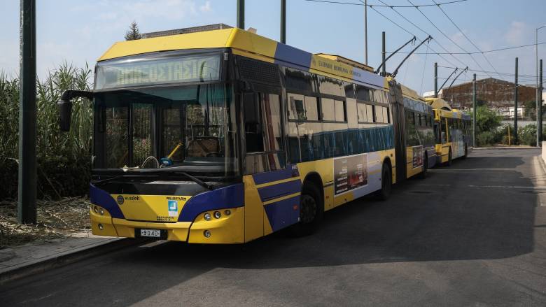 Απολογείται σήμερα ο οδηγός τρόλεϊ που οπλοφορούσε