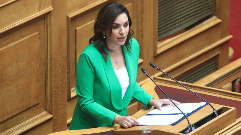 Ολγα Κεφαλογιάννη: Κλιματική κρίση και υπερτουρισμός οι μεγάλες προκλήσεις