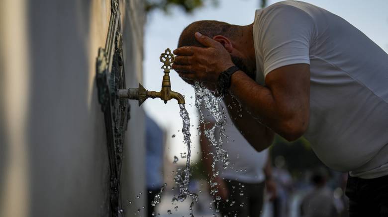 Καιρός: Έρχεται καύσωνας διαρκείας - Πότε θα εκδηλωθεί και πόσες μέρες θα κρατήσει
