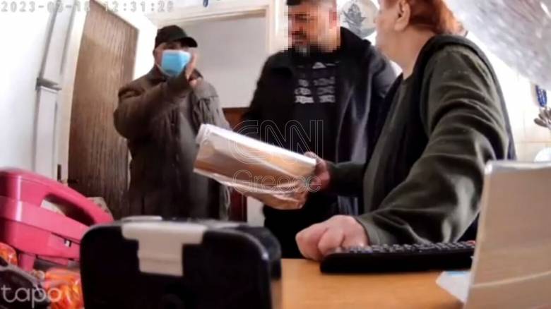 Νέα βίντεο από τη δράση της συμμορίας που λήστευε ηλικιωμένους