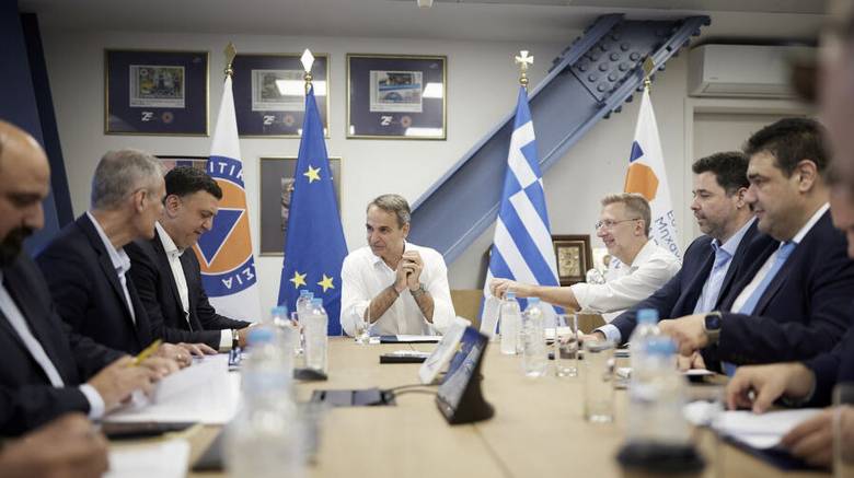 Επίσκεψη  Μητσοτάκη στο υπουργείο Κλιματικής Αλλαγής και Πολιτικής Προστασίας