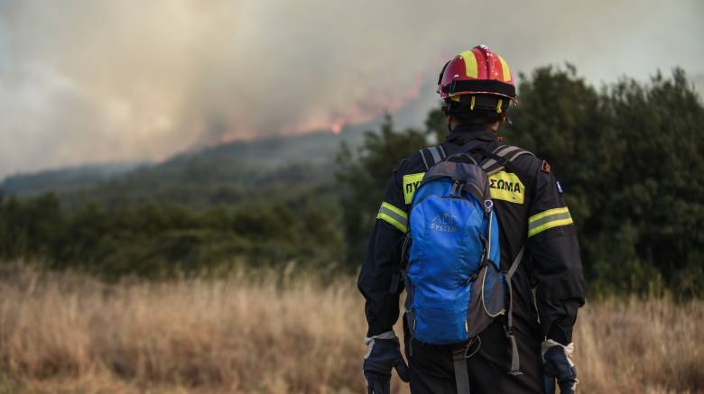 Φωτιά στο Βόλο: Εκκενώνονται οι οικισμοί Κόκκινα και Περίβλεπτο