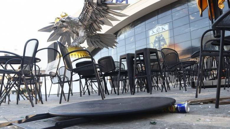 Επεισόδια Νέα Φιλαδέλφεια: Βίντεο με τη «φάλαγγα» των Κροατών χούλιγκαν να καταφθάνουν στην Ελλάδα