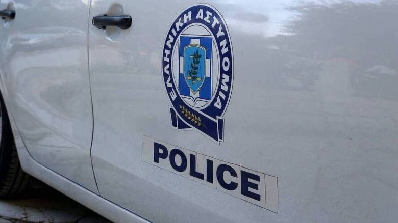 Θρίλερ με ανθρώπινα οστά σε παραλία της Καρύστου