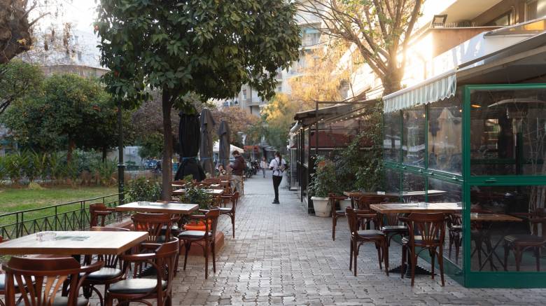 Φωκίωνος Νέγρη: Περπατώντας στην πάλαι ποτέ «Via Veneto» της Αθήνας