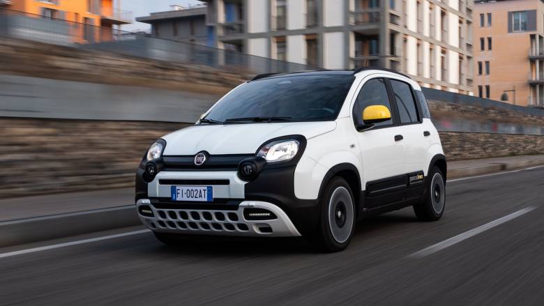 To αειθαλές Fiat Panda συνεχίζει ως Pandina…