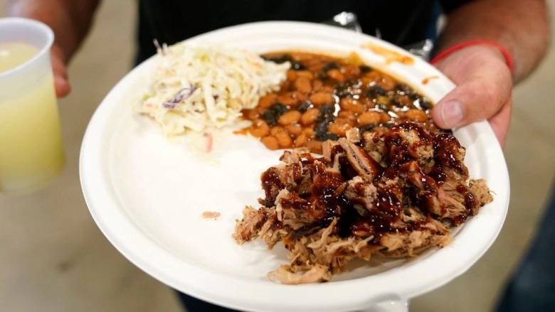 ΕΕ: Στα σκουπίδια 59 εκατομμύρια τόνοι τροφίμων - Η αναλογία ανά άτομο