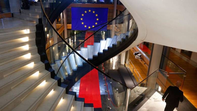 Έρευνα για νέο σκάνδαλο στο Ευρωκοινοβούλιο - Σφραγίστηκαν γραφεία βοηθών ευρωβουλευτών
