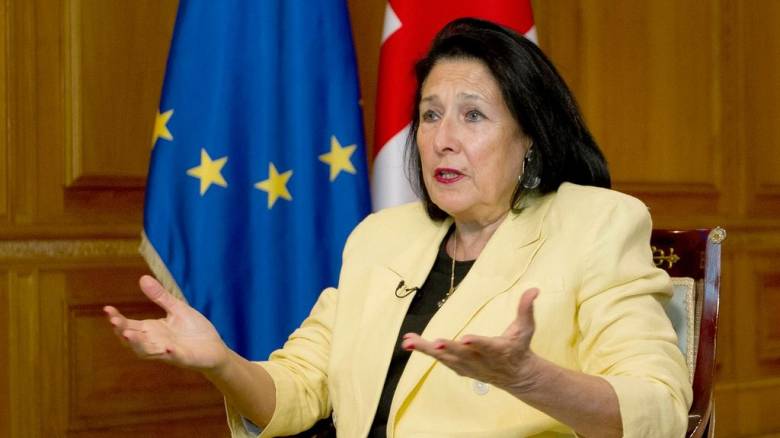Γεωργία: Η πρόεδρος Ζουραμπισβίλι έθεσε βέτο στον νόμο περί «εξωτερικής επιρροής»