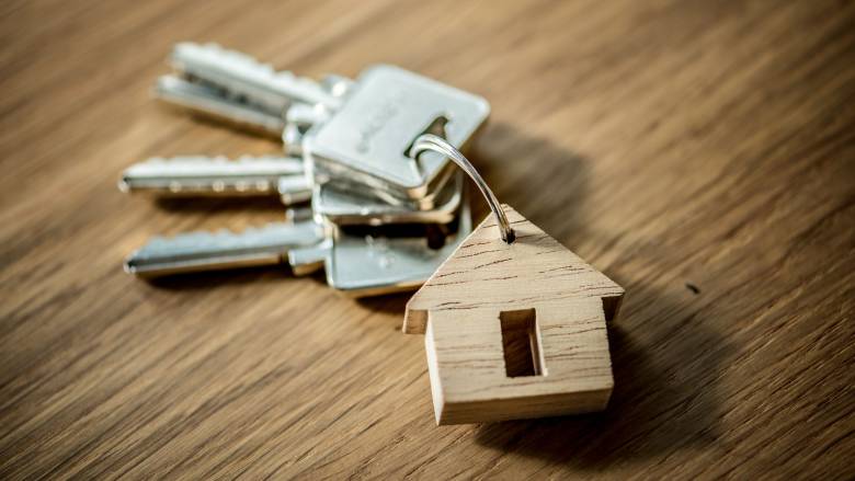 Φθηνά στεγαστικά δάνεια σε νέους έως 49 ετών - Τα νέα κριτήρια για το «Σπίτι μου 2»