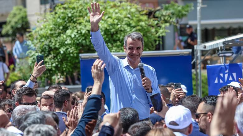 Τα «πυρομαχικά» της Κυβέρνησης για τα καύσιμα, οι μαζικές περιοδείες και ο «δύσκολος χειμώνας»