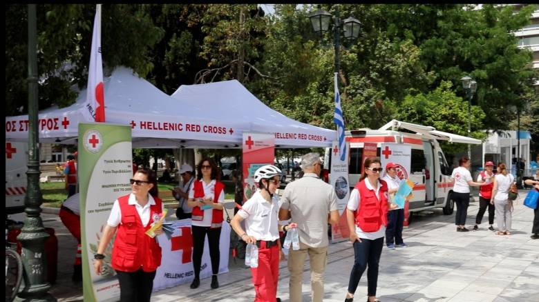 Ελληνικός Ερυθρός Σταυρός: Δράση στην Πλατεία Συντάγματος την Τρίτη (11/10) ενόψει καύσωνα