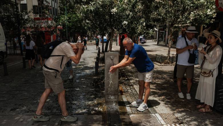 «Ψήθηκε» η χώρα με 45άρι στα Χανιά που είχε να φανεί από το 1980 - «Δροσίζει» από αύριο