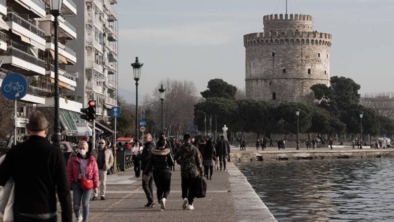 Επιχείρηση αντιγκράφιτι και καθαρισμού του παραλιακού μετώπου της Θεσσαλονίκης