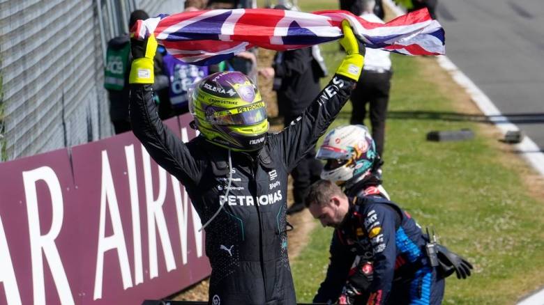 Φόρμουλα 1: Κυρίαρχος μετά από τρία χρόνια ο Χάμιλτον - Δεύτερος ο Φερστάπεν